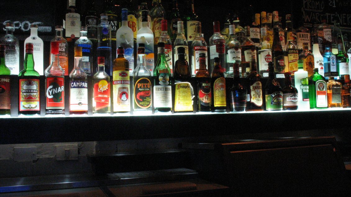 Rancagua: Riña en botillería termina con dos heridos a bala