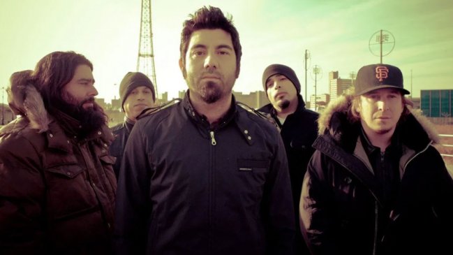 Guitarrista de Deftones anuncia su retiro de los conciertos
