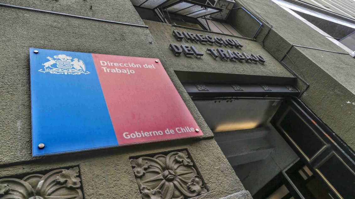 Dirección del Trabajo retoma línea de no reconocer acuerdos entre empresas y negociadores no sindicalizados