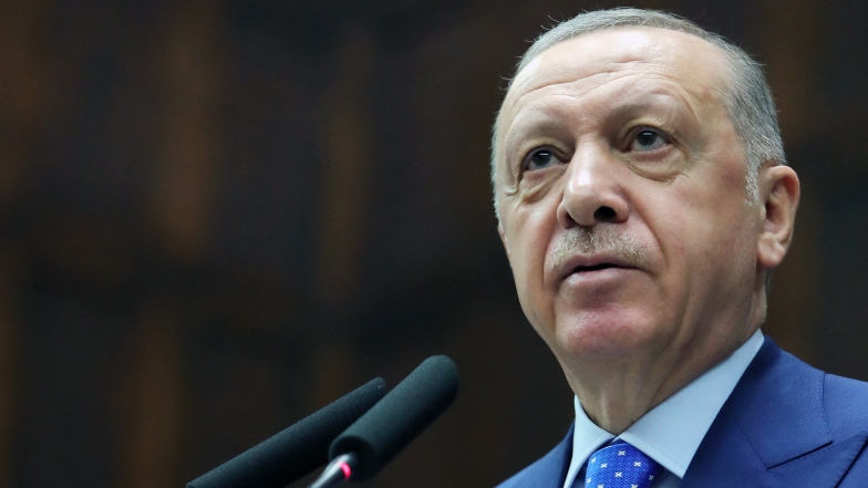 Masiva protesta en Estambul contra el 