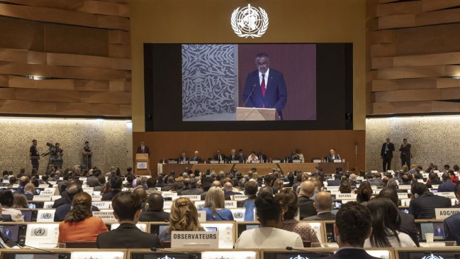 La OMS abrió su asamblea anual aún reacia a dar por terminada la pandemia