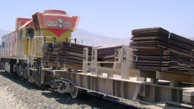 Antofagasta: Delincuentes asaltaron tren y robaron enorme cargamento de cobre