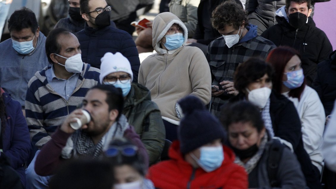 Los casos activos de Covid-19 triplican los de comienzos de mayo ad portas de la época de enfermedades respiratorias