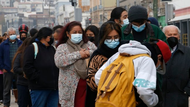Paso a Paso: 33 comunas de Chile retroceden a fase de Medio Impacto Sanitario
