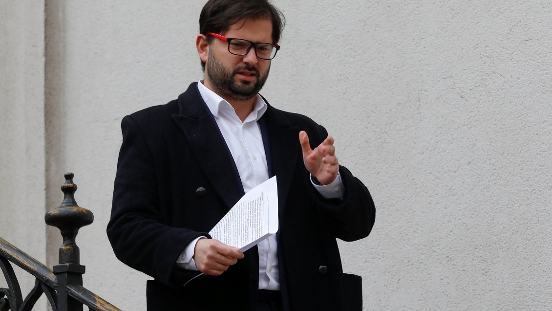 Boric por ataque a trabajadores en la Macrozona Sur: No nos cansaremos de decir que la violencia no es el camino