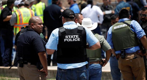 Tiroteo en escuela de Texas mata a 16 personas