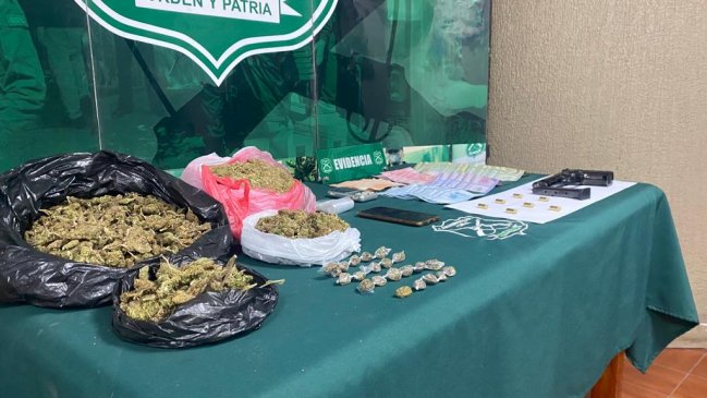 Valparaíso: Mujer usaba almacén como fachada para la venta de drogas en cercanías de un colegio
