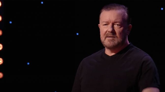 Ricky Gervais defendió sus chistes sobre personas trans en 