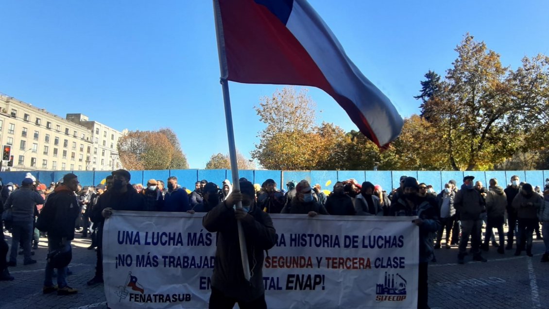 Subcontratados de ENAP acusan a delegada de retirar oferta para terminar la huelga