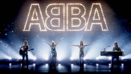   Como en los '70: Así fue el debut del show virtual en vivo de ABBA 