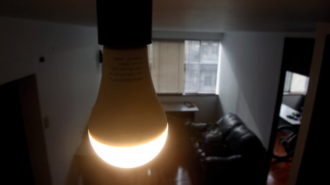 Comisión de Energía vota proyecto de estabilización de cuentas de la luz