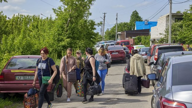 El éxodo ucraniano alcanza los 6,8 millones de refugiados y supera al sirio