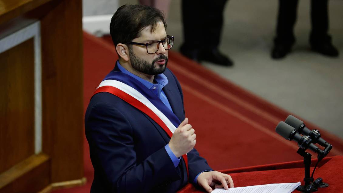 Boric enviará proyecto para crear Sistema de Financiamiento Cultural y confirmó aumento a un 1% de presupuesto en cultura