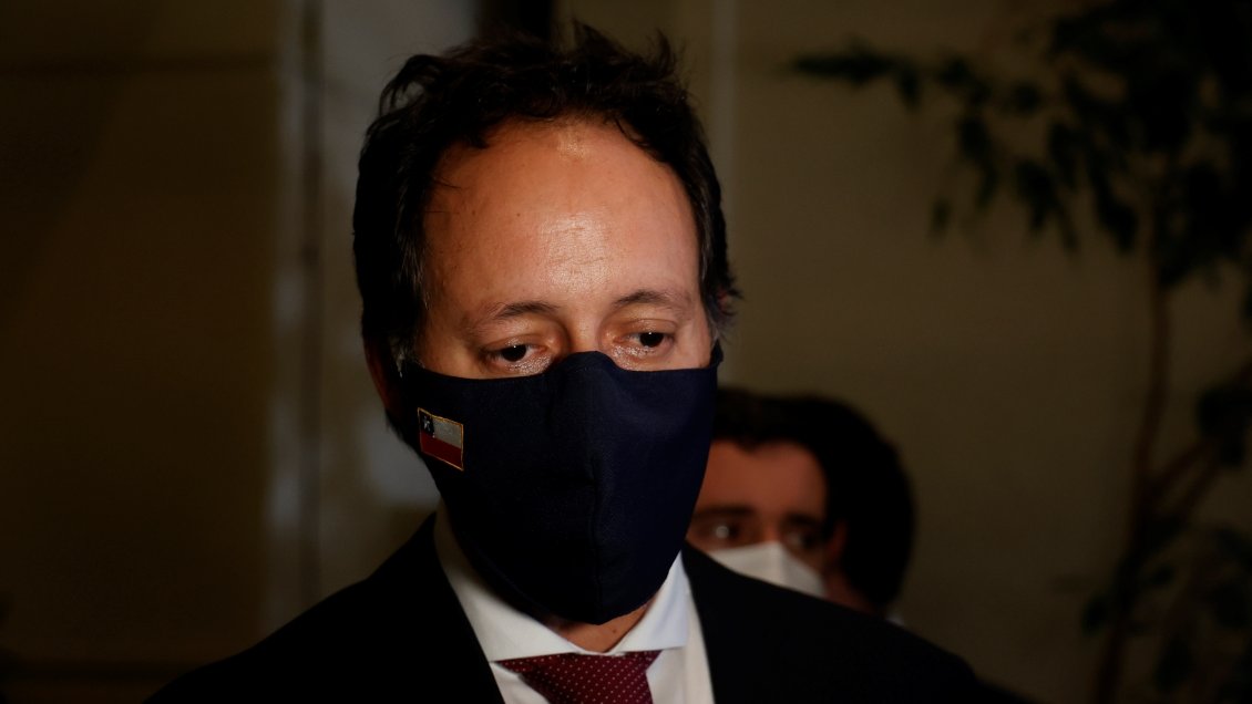 Diputado pidió prohibir ingreso de organizaciones LGTBI+ al Congreso por querer 