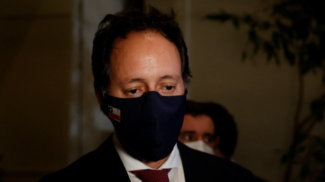 Diputado pidió prohibir ingreso de organizaciones LGTBI+ al Congreso por querer 