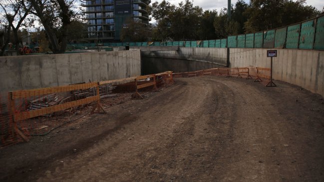 Comenzó cierre de pista en el sector La Pirámide por trabajos en Autopista Vespucio Oriente