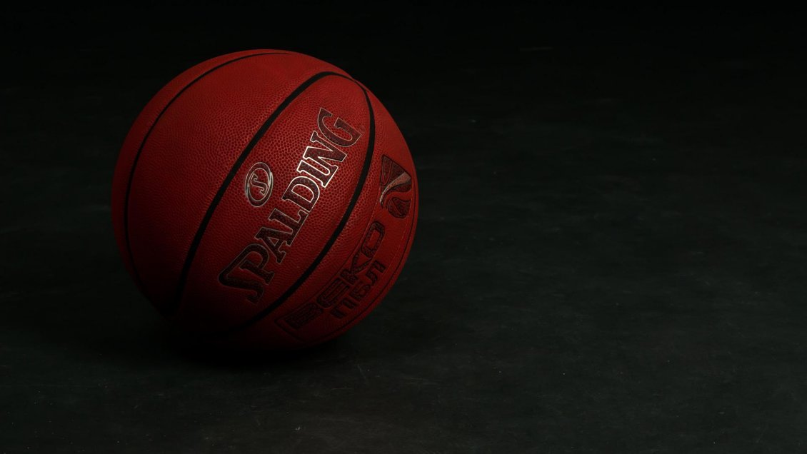 Profesor de básquetbol afronta juicio por abusos sexuales contra 10 víctimas