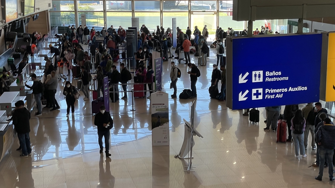 Neblina en Concepción complica funcionamiento del Aeropuerto Carriel Sur