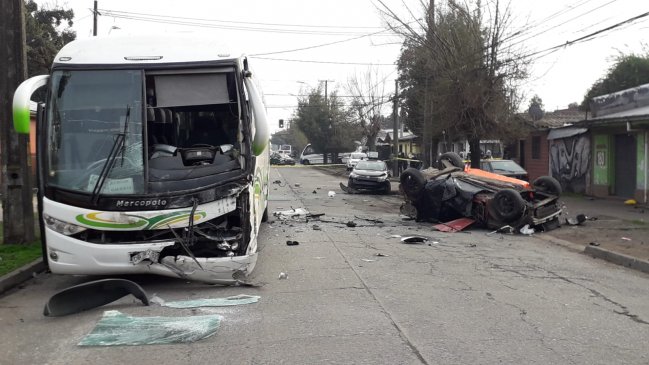 Colisión triple dejó una persona fallecida en Curicó