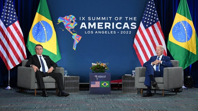   Un encuentro frío: Biden y Bolsonaro discreparon sobre la Amazonía en su primera biletaral 