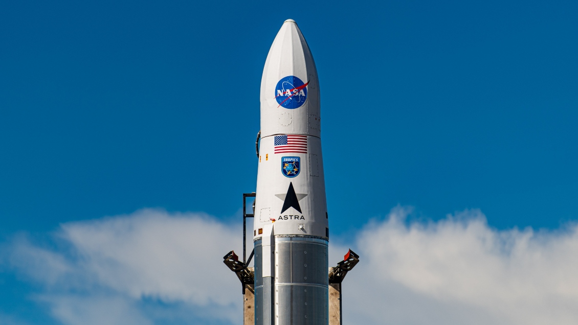 NASA lanzó primer vuelo de satélites para monitorear huracanes