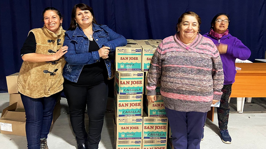 Banco de alimentos de productos del mar apoya a familias vulnerables de Coronel