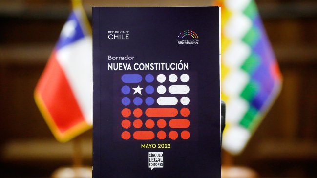 Moody's: Si Chile rechaza la nueva Constitución habrá 