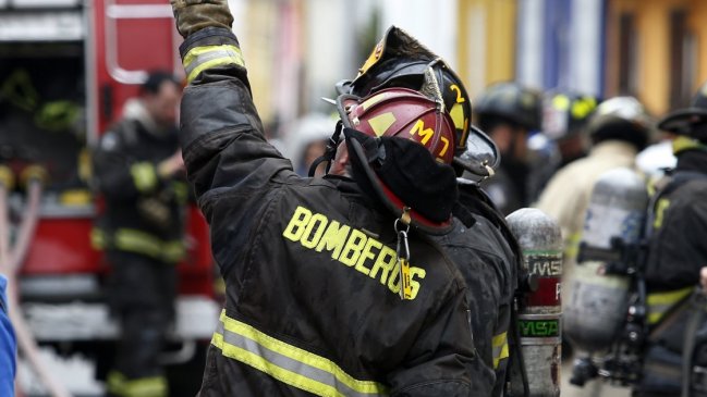 Cinco viviendas resultaron afectadas por incendio en Cerrillos