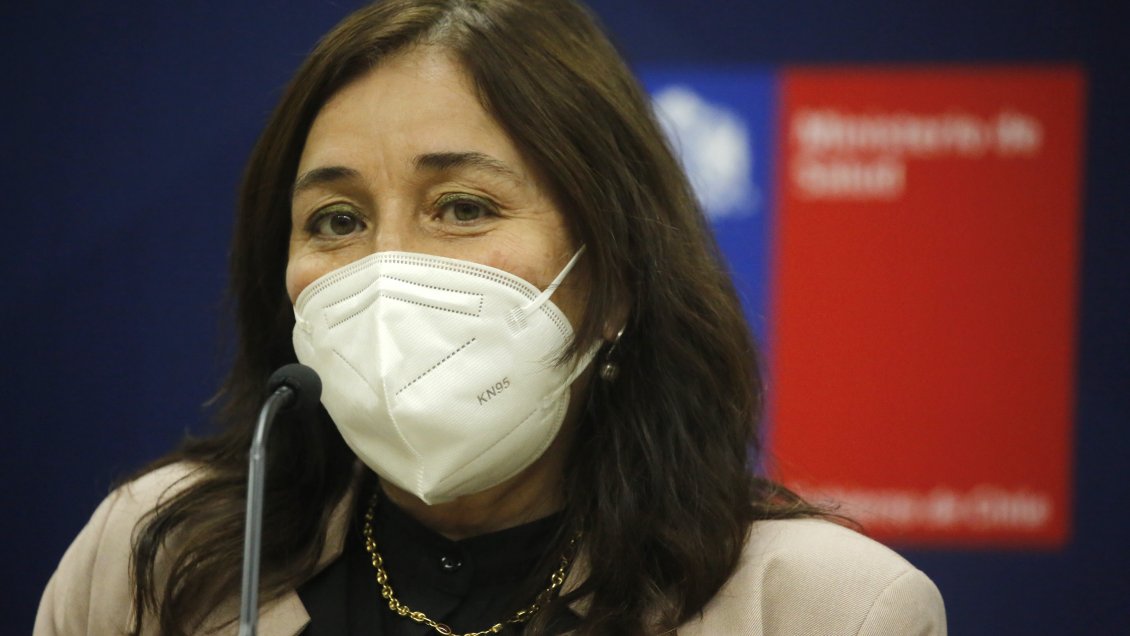 Colmed pasó al tribunal de ética a la ministra Yarza por denuncia contra Hospital Psiquiátrico de Valparaíso