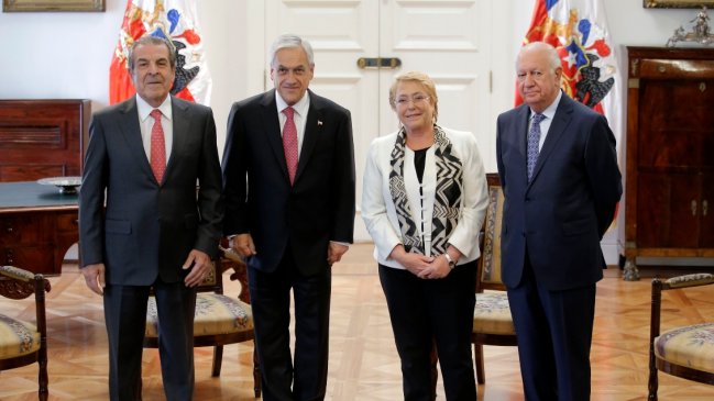 Boric evitó polemizar sobre la exclusión y posterior invitación a los ex Presidentes