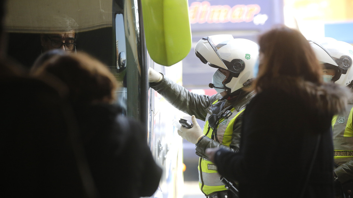 Chofer de bus dio positivo a cocaína: Llevaba una veintena de pasajeros desde Valparaíso a Santiago