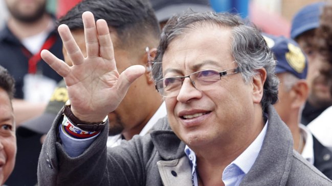 Petro logra una victoria histórica para la izquierda y será el próximo presidente de Colombia