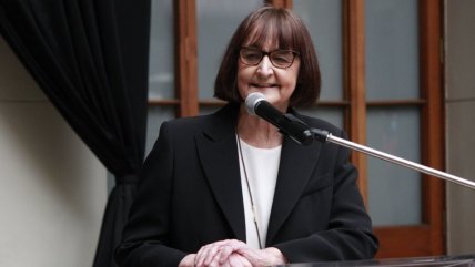   Académica Rosa Devés asumió la rectoría de la Universidad de Chile 