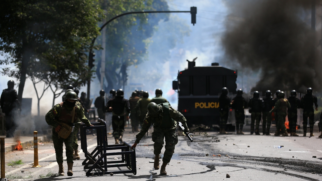 Congreso de Ecuador decide si destituye o no al presidente Lasso