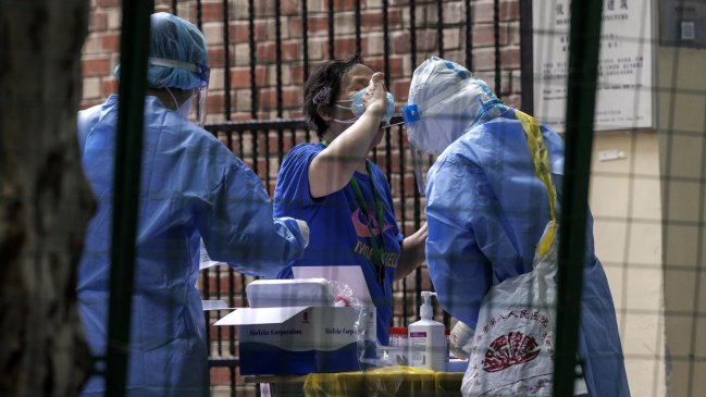 China acorta las cuarentenas de entrada al país de 14 a siete días