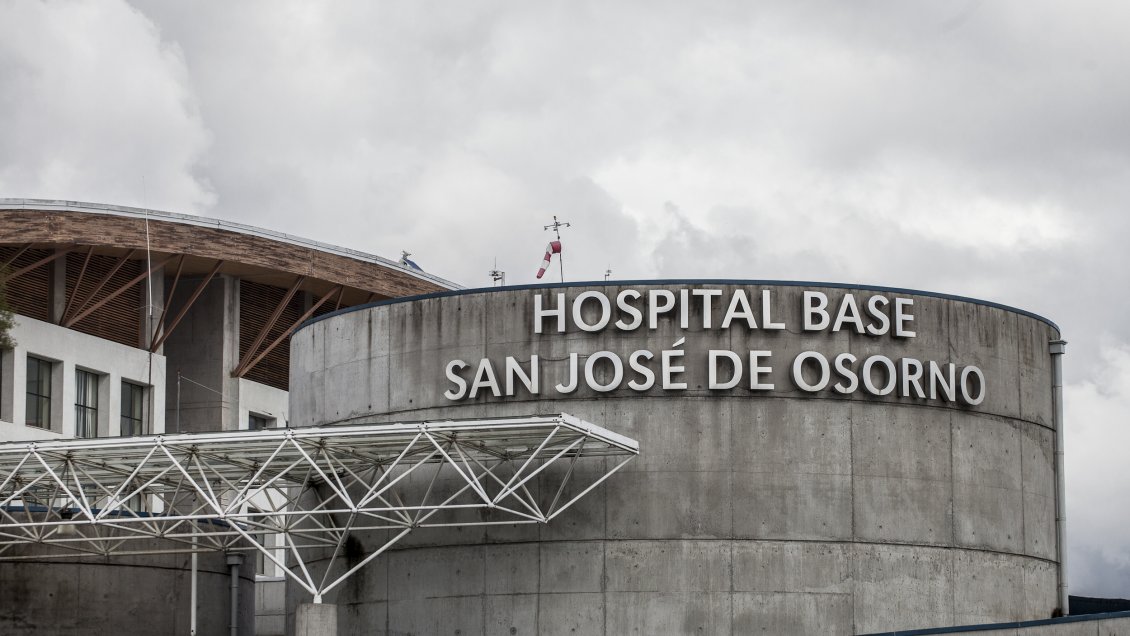 Hombre quedó libre y con prohibición de acercarse a su pareja luego de lanzarle agua hirviendo: Víctima está grave