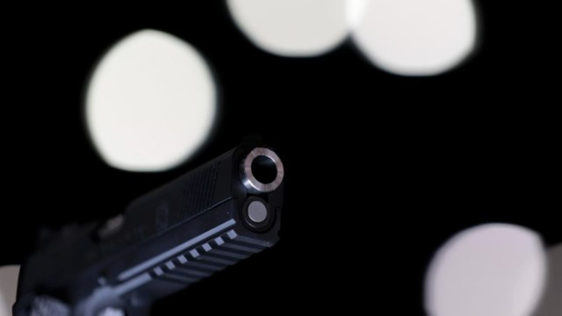 Investigan a adulto mayor que se parapetó y baleó a dos guardias municipales en Lo Barnechea