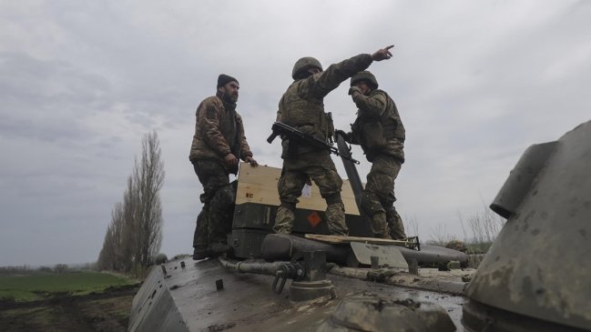 Rusia se replegó de una estratégica isla ucraniana en el mar Negro