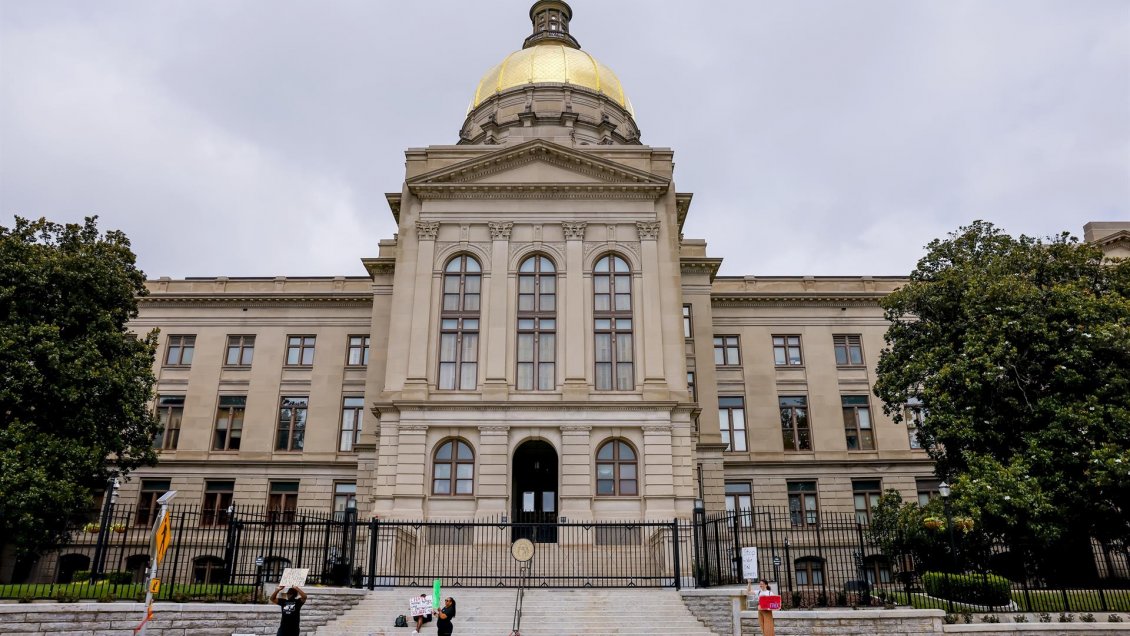 Supremo limita autoridad del Gobierno contra la emisión de gases y Biden lo tilda un nuevo 