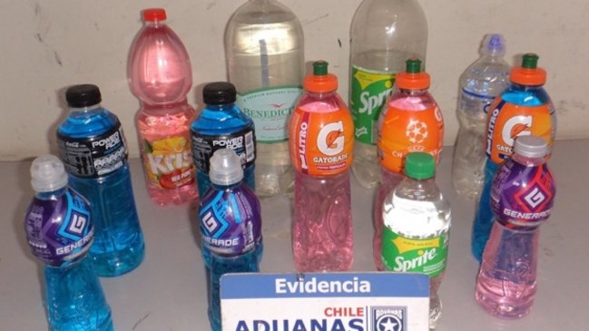 Zapatero fue sorprendido viajando con 13 botellas que contenían ketamina