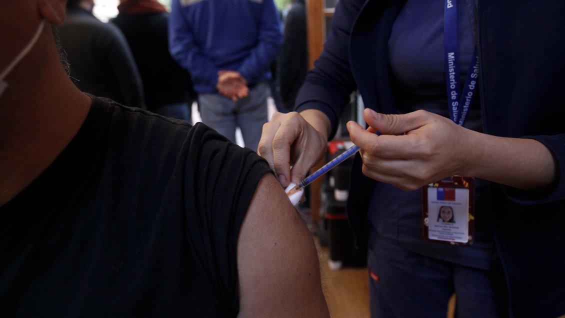 Chile registra 42.293 casos activos de Covid-19