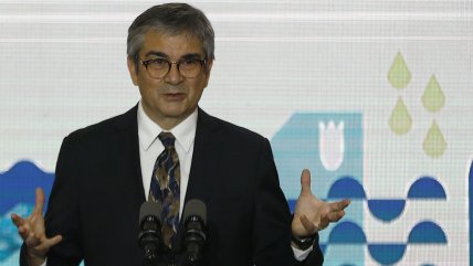 Ministro Marcel: Me parece justo que los médicos paguen el impuesto que corresponde