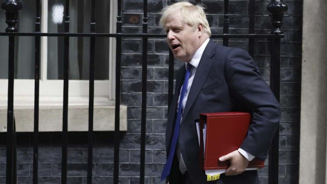 Los ministros de Johnson le pedirán en breve que dimita, según la BBC