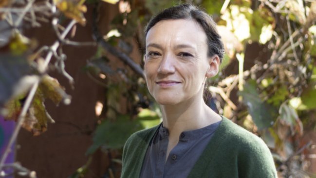 Chilena María José Ferrada recibe el premio Cervantes Chico