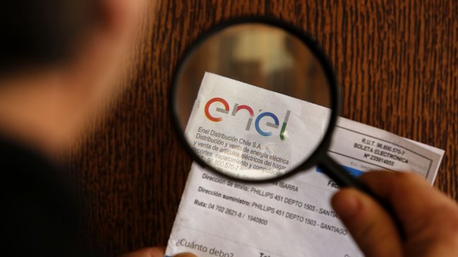  Por boletas y problemas de atención: SEC formula cargos contra ENEL  