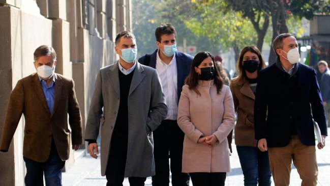 Chile Vamos formuló 10 