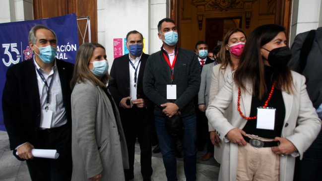 La derecha evalúa acto público en el Teatro Caupolicán para reafirmar sus compromisos constitucionales