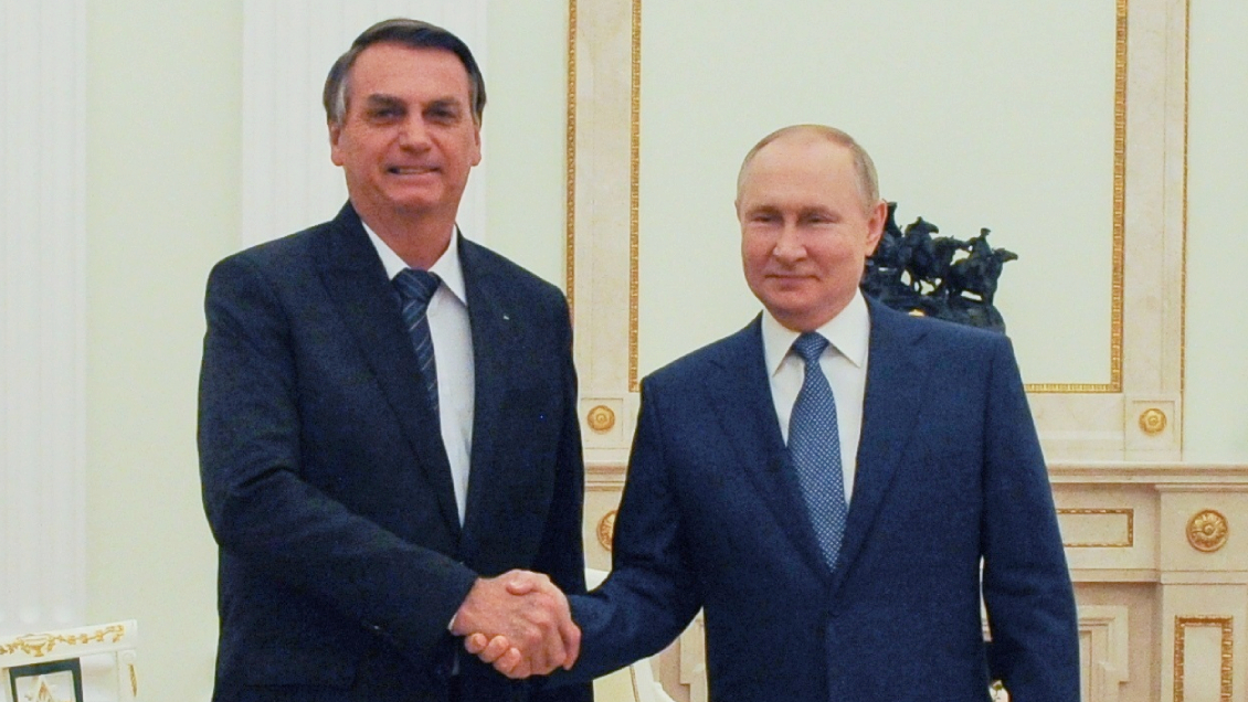 Bolsonaro afirma que ultima acuerdo con Putin para comprar diésel 