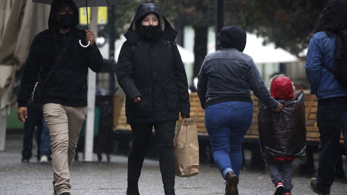 Balance Covid-19: Positividad en Chile alcanza el 13,75 por ciento