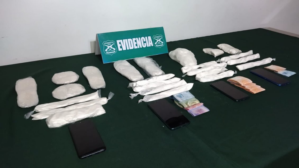 Carabineros detuvo a cuatro hombres que transportaban ketamina de Colchane a Iquique